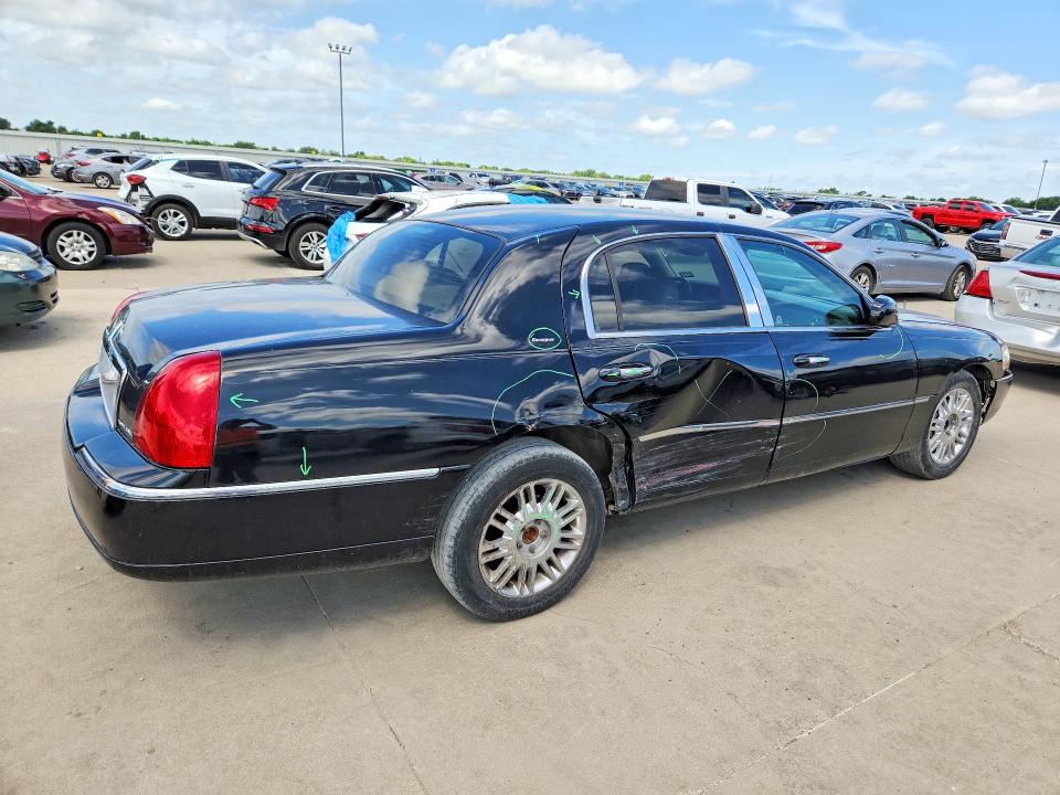 Продаж на аукціоні авто 2006 Lincoln Town Car, vin: 1LNHM83V36Y647334, номер лоту: 56809926
