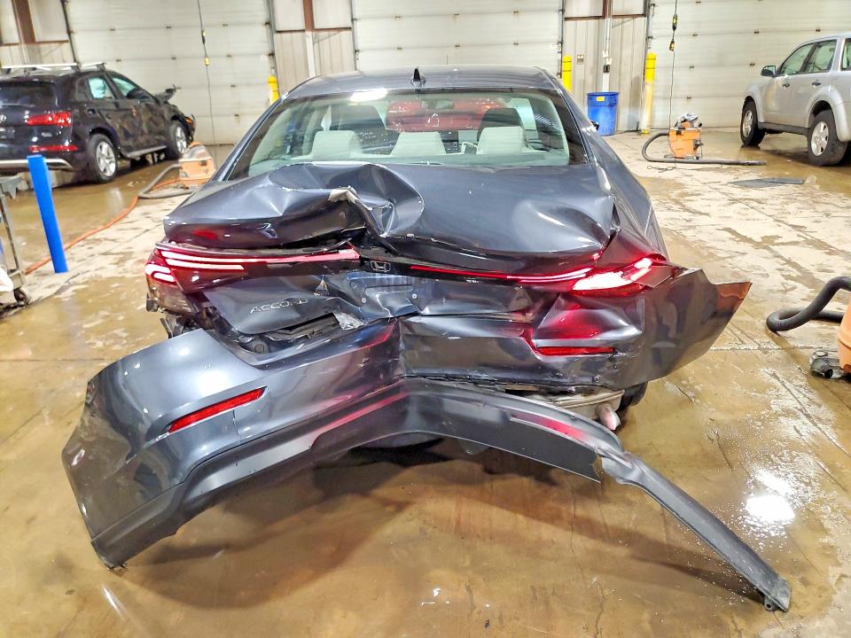 Продажа на аукционе авто 2024 Honda Accord, vin: 1HGCY1F23RA017758, номер лота: 57214126
