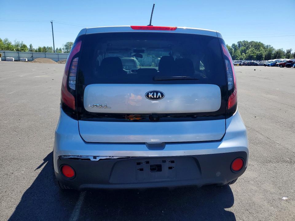 Продаж на аукціоні авто 2018 Kia Soul, vin: KNDJN2A20J7571692, номер лоту: 57261466
