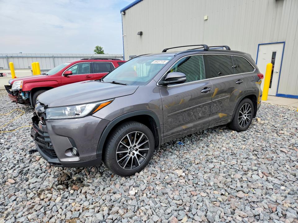 Auction sale of the 2017 Toyota Highlander, vin: 5TDJZRFH0HS419762, lot number: 56437176