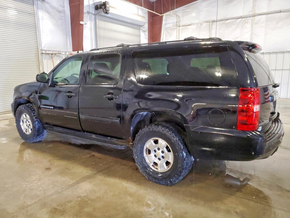 2011 Chev Suburban მანქანა იყიდება აუქციონზე, vin: 1GNSKJE33BR385653, აუქციონის ნომერი: 56816406