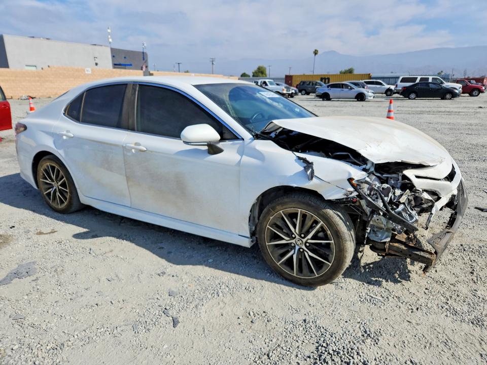 56642046 :رقم المزاد ، 4T1G11AK4RU878114 vin ، 2024 Toyota Camry مزاد بيع