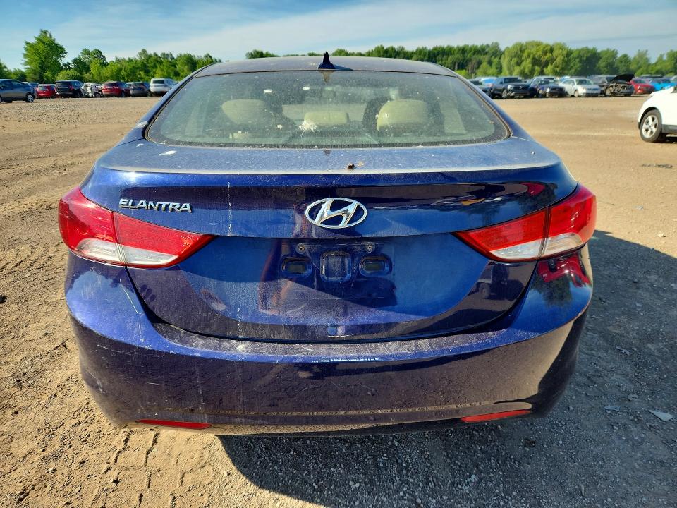 2013 Hyundai Elantra მანქანა იყიდება აუქციონზე, vin: 5NPDH4AE0DH314266, აუქციონის ნომერი: 56427116
