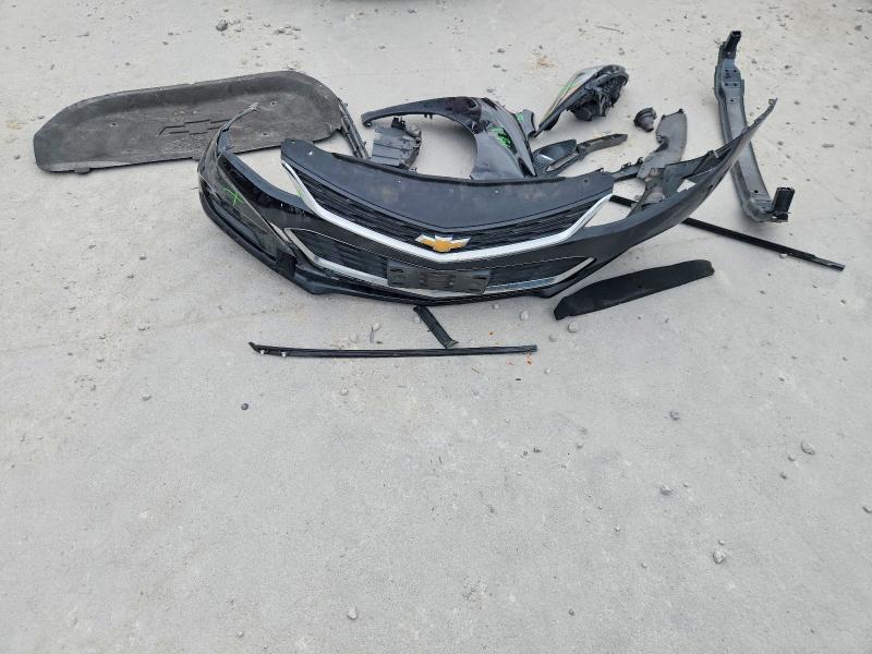 58535556 :رقم المزاد ، 1G1BE5SM4J7118609 vin ، 2018 Chevrolet Cruze مزاد بيع