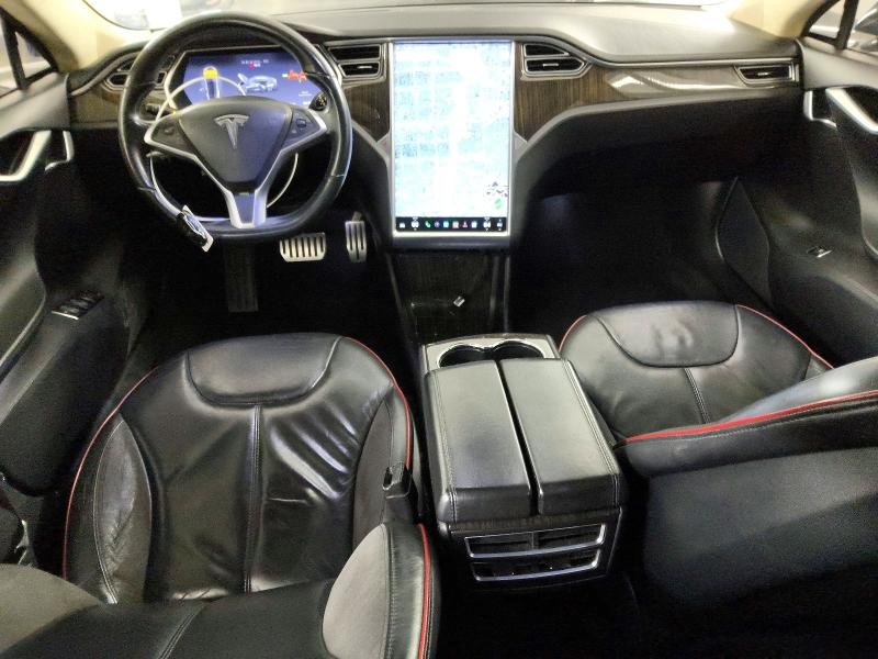 2013 Tesla Model S მანქანა იყიდება აუქციონზე, vin: 5YJSA1DP0DFP16312, აუქციონის ნომერი: 54916386