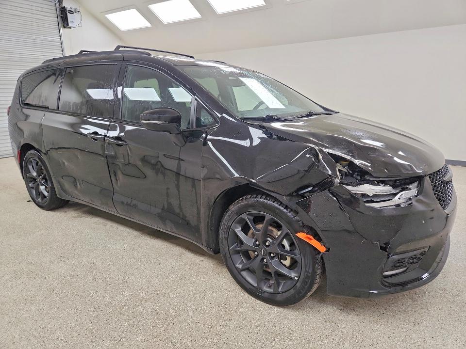 Продажа на аукционе авто 2025 Chrysler Pacifica, vin: 2C4RC1GG2SR512259, номер лота: 56682546