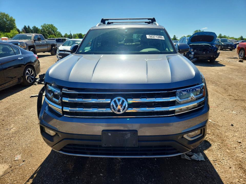 56371386 :رقم المزاد ، 1V2MR2CA1JC514932 vin ، 2018 Volkswagen Atlas مزاد بيع