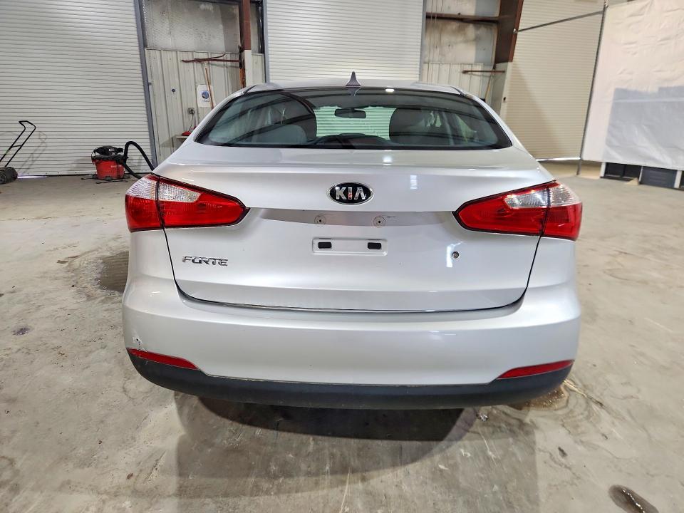 57692676 :رقم المزاد ، KNAFK4A60F5436371 vin ، 2015 Kia Forte مزاد بيع