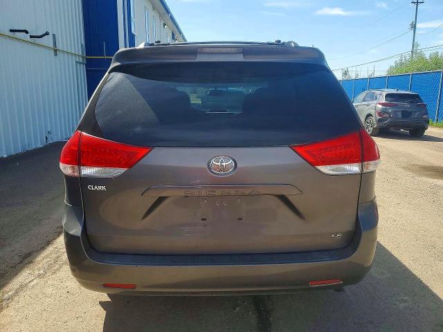 2011 Toyota Sienna მანქანა იყიდება აუქციონზე, vin: 5TDKK3DC6BS049406, აუქციონის ნომერი: 55798086