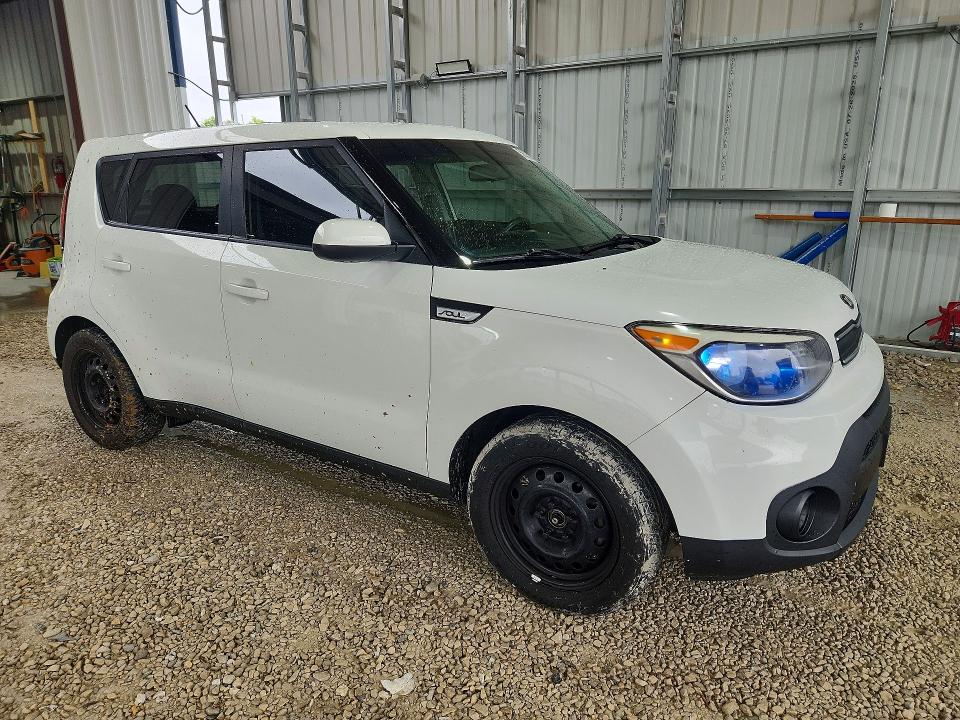 2017 Kia Soul მანქანა იყიდება აუქციონზე, vin: KNDJN2A20H7474261, აუქციონის ნომერი: 56333956