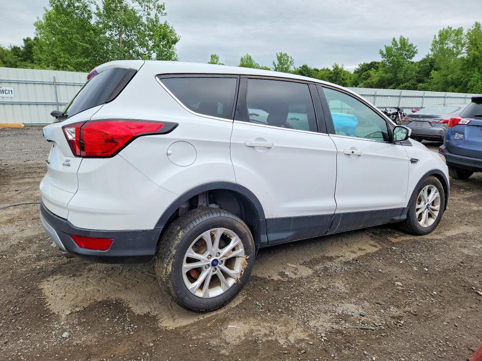 Продажа на аукционе авто 2019 Ford Escape, vin: 1FMCU9GD5KUB07776, номер лота: 56350386