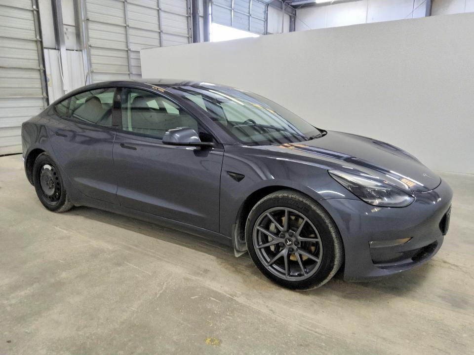 56443046 :رقم المزاد ، 5YJ3E1EB5MF979066 vin ، 2021 Tesla Model 3 مزاد بيع