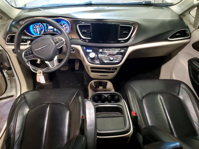 56407016 :رقم المزاد ، 2C4RC1BG4HR823451 vin ، 2017 Chrysler Pacifica مزاد بيع