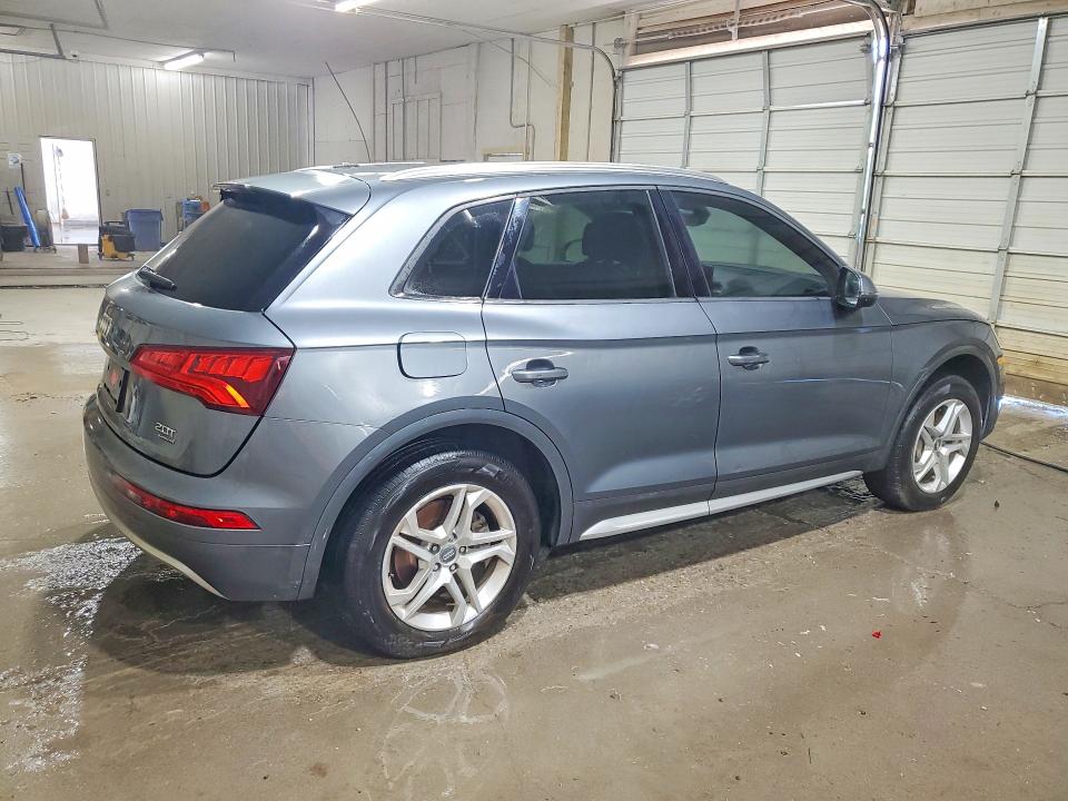 55878466 :رقم المزاد ، WA1ANAFY2J2150443 vin ، 2018 Audi Q5 مزاد بيع