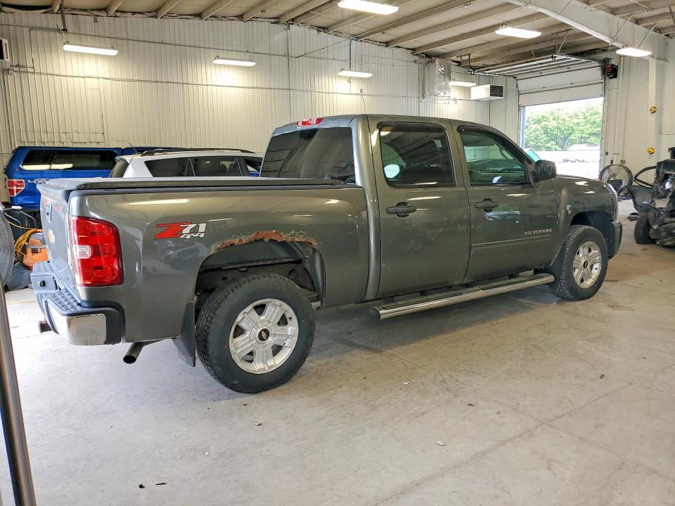 56347376 :رقم المزاد ، 3GCPKSE39BG272987 vin ، 2011 Chevrolet Silverado مزاد بيع