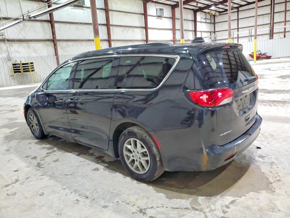 41631886 :رقم المزاد ، 2C4RC1DG4MR516997 vin ، 2021 Chrysler Voyager مزاد بيع