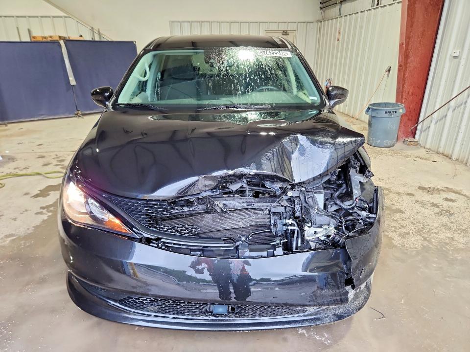 Продаж на аукціоні авто 2023 Chrysler Voyager, vin: 2C4RC1CG8PR610676, номер лоту: 57422246