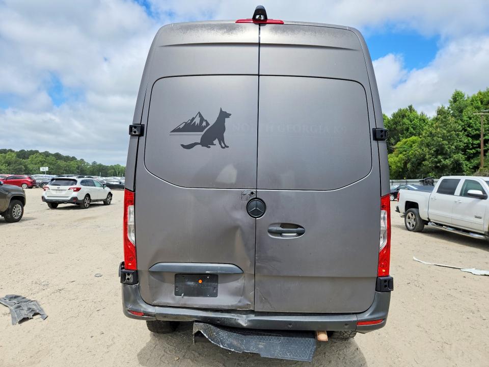 55421356 :رقم المزاد ، WDZFF0CD2KP172712 vin ، 2019 Mercedes-benz Sprinter مزاد بيع