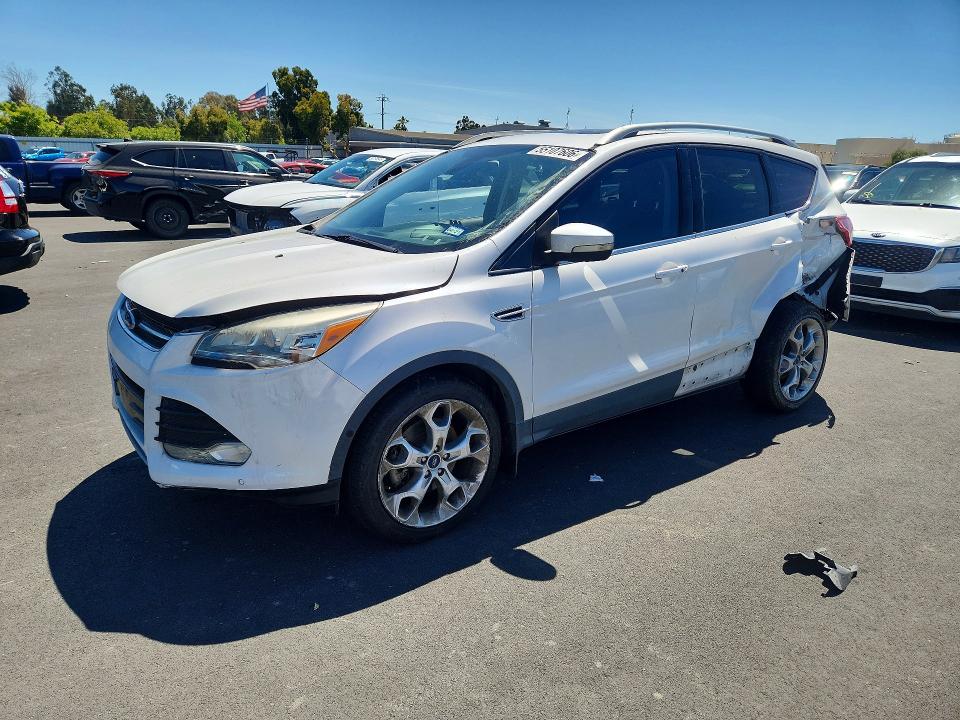 2014 Ford Escape მანქანა იყიდება აუქციონზე, vin: 1FMCU0J99EUE38882, აუქციონის ნომერი: 55107606