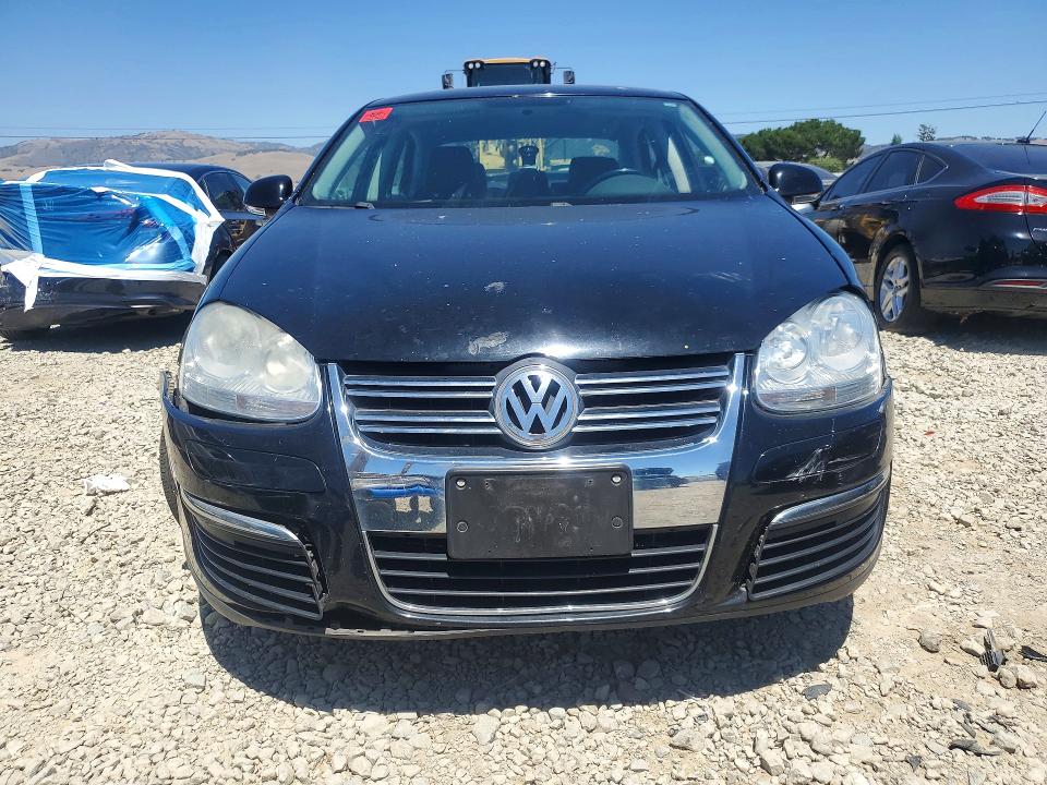 2010 Volkswagen Jetta მანქანა იყიდება აუქციონზე, vin: 3VWAZ7AJ8AM105293, აუქციონის ნომერი: 57530656