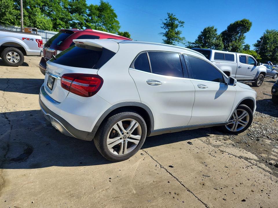 Продажа на аукционе авто 2019 Mercedes-benz Gla, vin: WDCTG4GB5KJ547313, номер лота: 57262966