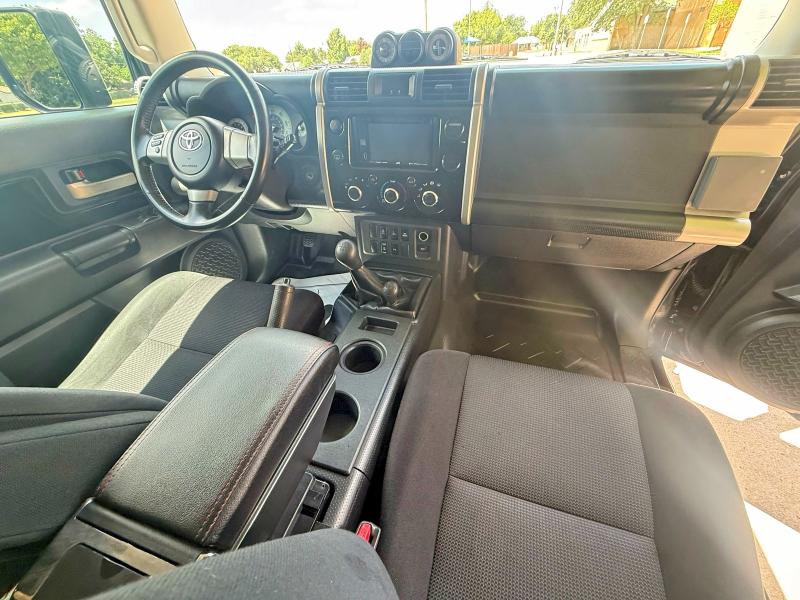 57045616 :رقم المزاد ، JTEBU11F770018393 vin ، 2007 Toyota Fj Cruiser مزاد بيع
