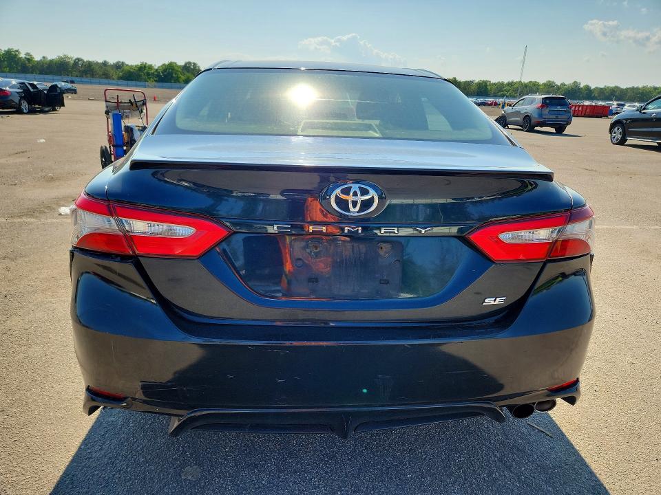 85769525 :رقم المزاد ، JTNB11HK8J3034023 vin ، 2018 Toyota Camry مزاد بيع