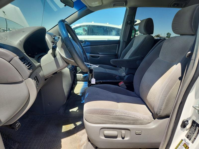 57189116 :رقم المزاد ، 5TDBK23C98S012967 vin ، 2008 Toyota Sienna مزاد بيع