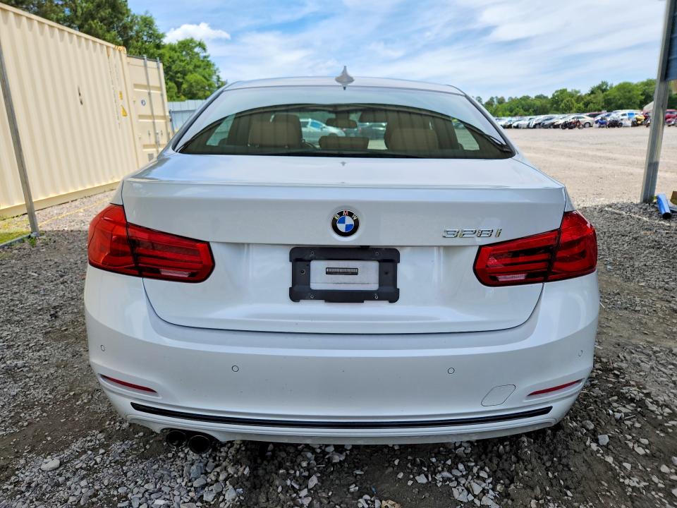 Продаж на аукціоні авто 2016 Bmw 328, vin: WBA8E9G52GNT82679, номер лоту: 57547776