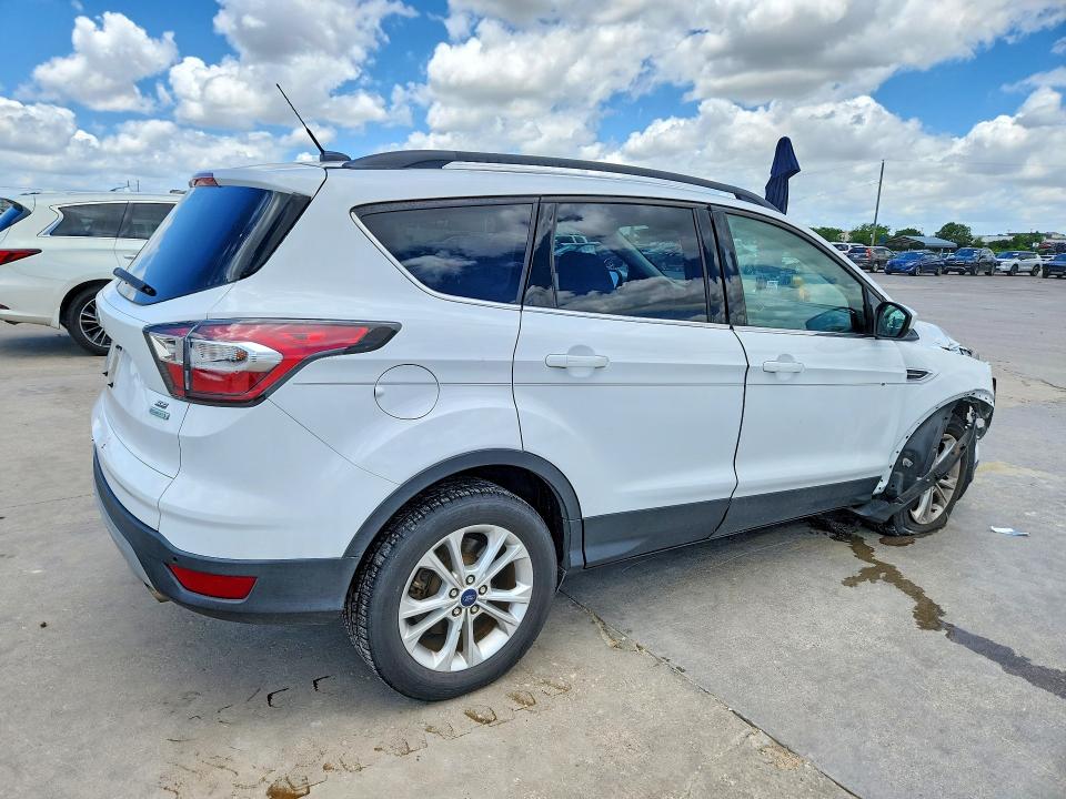 Продаж на аукціоні авто 2017 Ford Escape, vin: 1FMCU0GD4HUB42829, номер лоту: 56835596