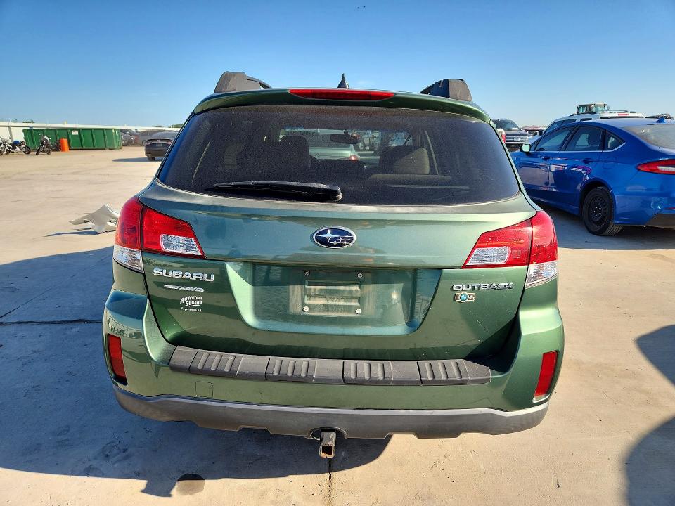 Auction sale of the 2014 Subaru Outback, vin: 4S4BRCCC9E3300272, lot number: 53951756