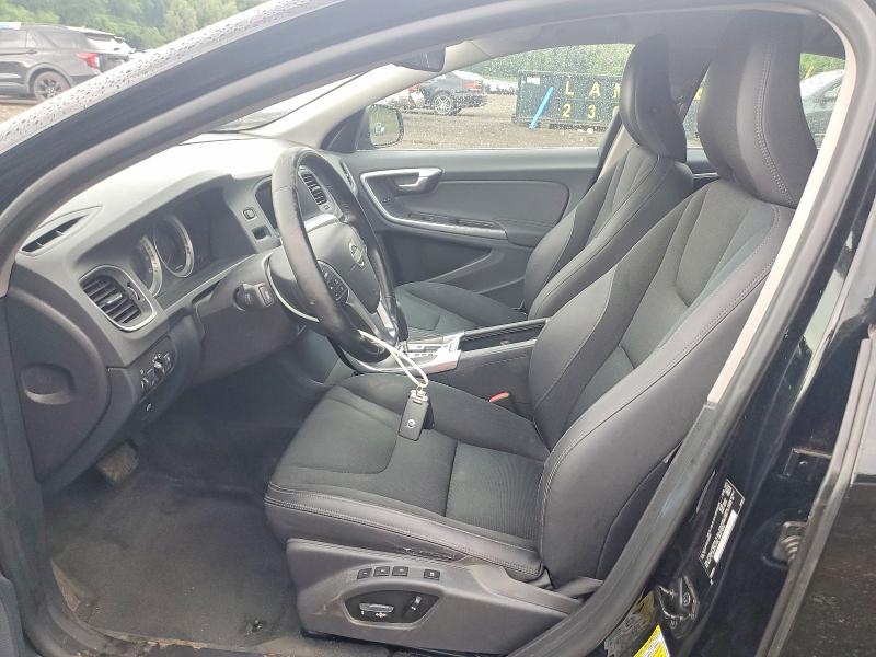 56832926 :رقم المزاد ، YV1622FS9C2038256 vin ، 2012 Volvo S60 مزاد بيع