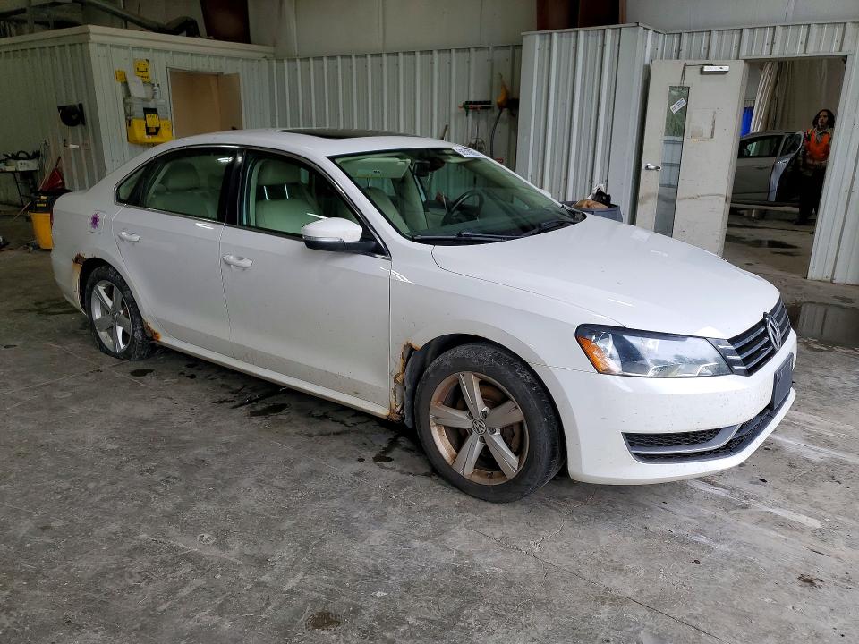 Продажа на аукционе авто 2013 Volkswagen Passat, vin: 1VWBP7A37DC120515, номер лота: 58518626