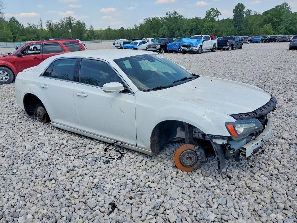 55647926 :رقم المزاد ، 2C3CCAGG2DH505864 vin ، 2013 Chrysler 300 مزاد بيع