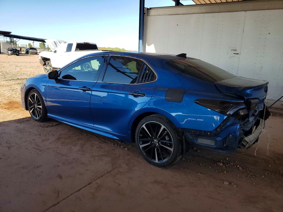 56181916 :رقم المزاد ، 4T1BZ1HK6KU024594 vin ، 2019 Toyota Camry مزاد بيع