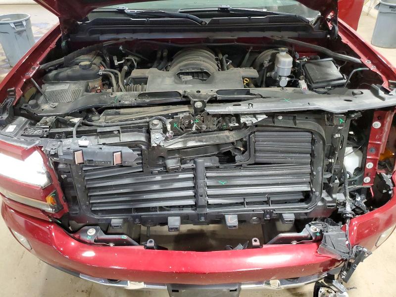 55816216 :رقم المزاد ، 3GCUKREC8JG583370 vin ، 2018 Chevrolet Silverado مزاد بيع