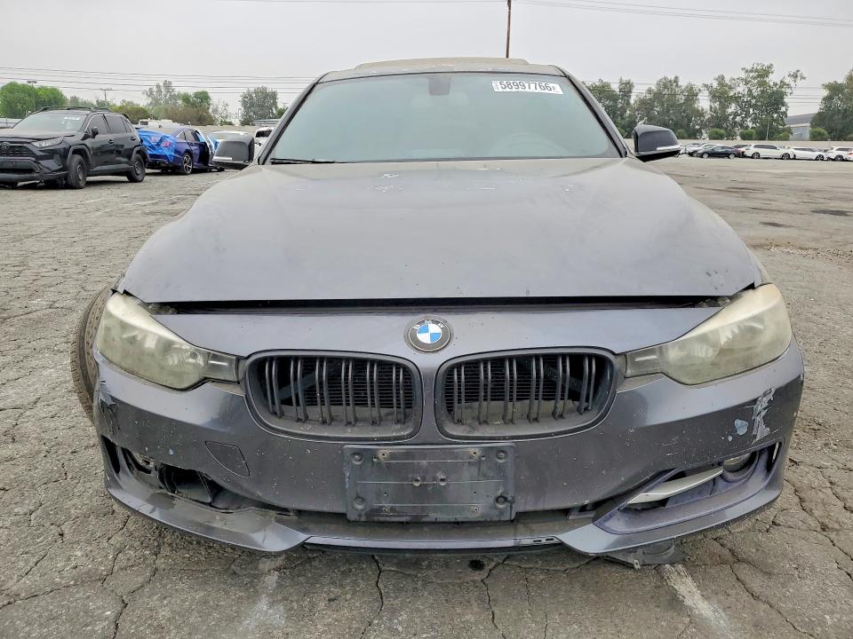 58997766 :رقم المزاد ، WBA3A5C58CF340834 vin ، 2012 Bmw 3 Series 320i Xdrive مزاد بيع