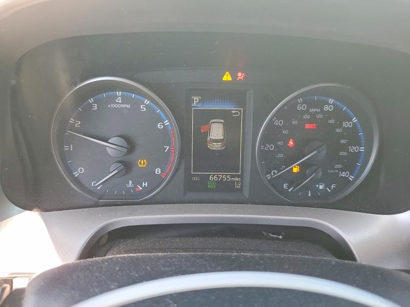 55865106 :رقم المزاد ، JTMBFREV6JJ244182 vin ، 2018 Toyota Rav4 مزاد بيع