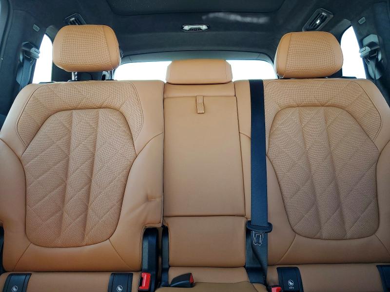 56702676 :رقم المزاد ، 5UX23EM03P9P92642 vin ، 2023 Bmw X7 مزاد بيع
