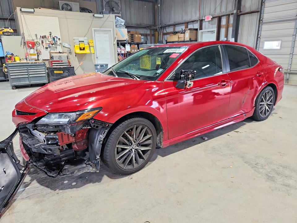2022 Toyota Camry მანქანა იყიდება აუქციონზე, vin: 4T1G11AK4NU003996, აუქციონის ნომერი: 58548676