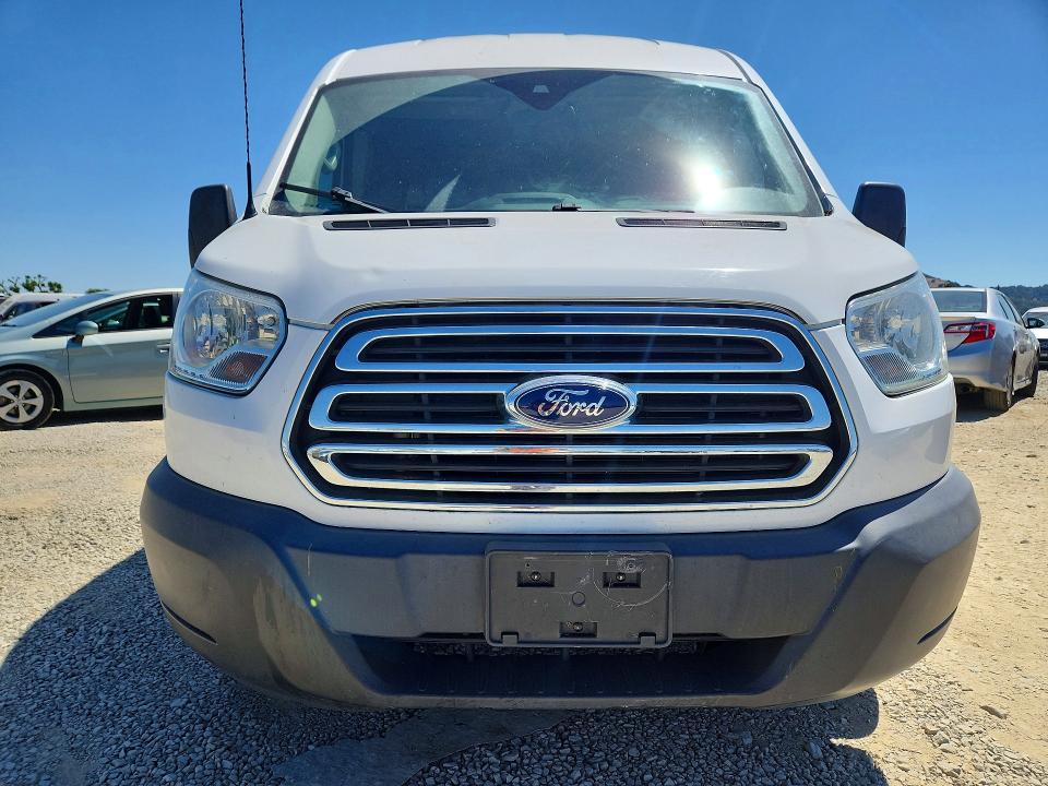58827476 :رقم المزاد ، 1FBAX2CM5GKB12077 vin ، 2016 Ford Transit مزاد بيع