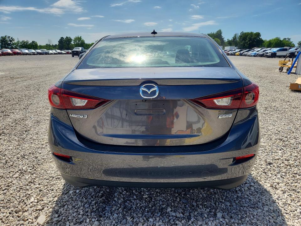 2018 Mazda 3 მანქანა იყიდება აუქციონზე, vin: 3MZBN1V30JM272904, აუქციონის ნომერი: 57418026