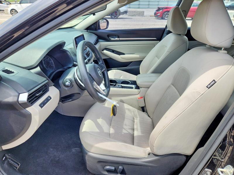 56707296 :رقم المزاد ، 1N4BL4DV1MN302635 vin ، 2021 Nissan Altima مزاد بيع