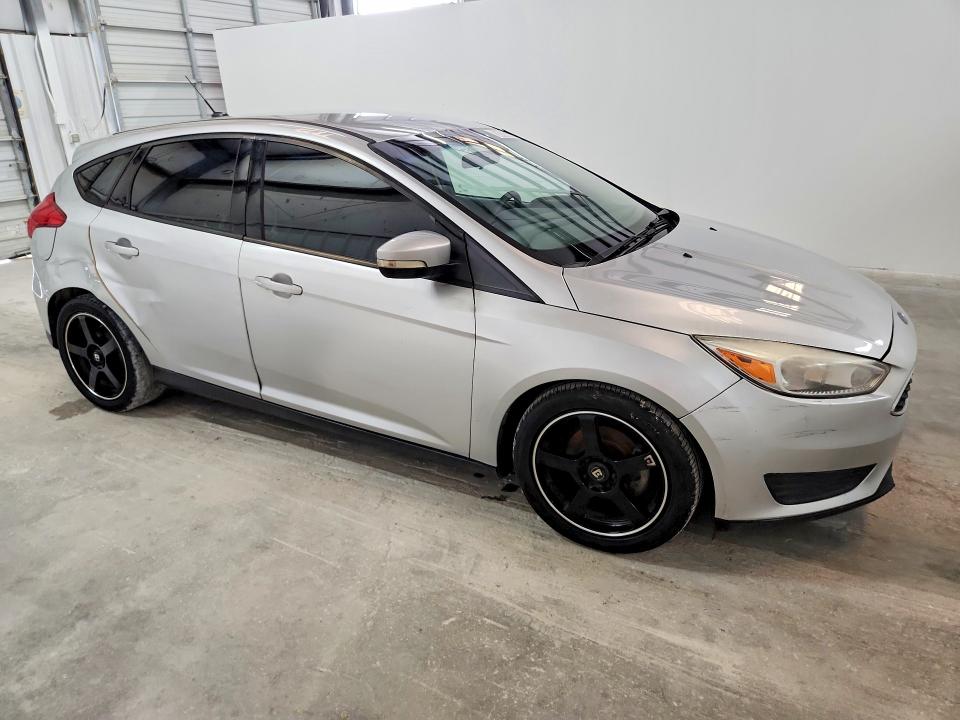 56102066 :رقم المزاد ، 1FADP3K29HL318941 vin ، 2017 Ford Focus مزاد بيع