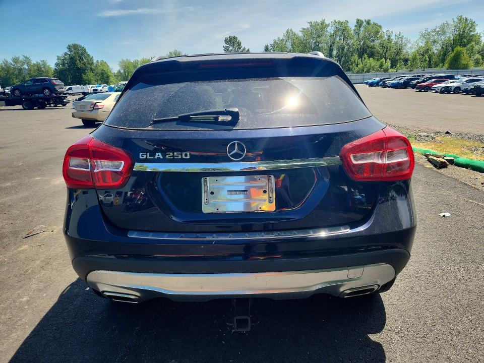 55649176 :رقم المزاد ، WDCTG4EB6HJ345835 vin ، 2017 Mercedes-benz Gla مزاد بيع
