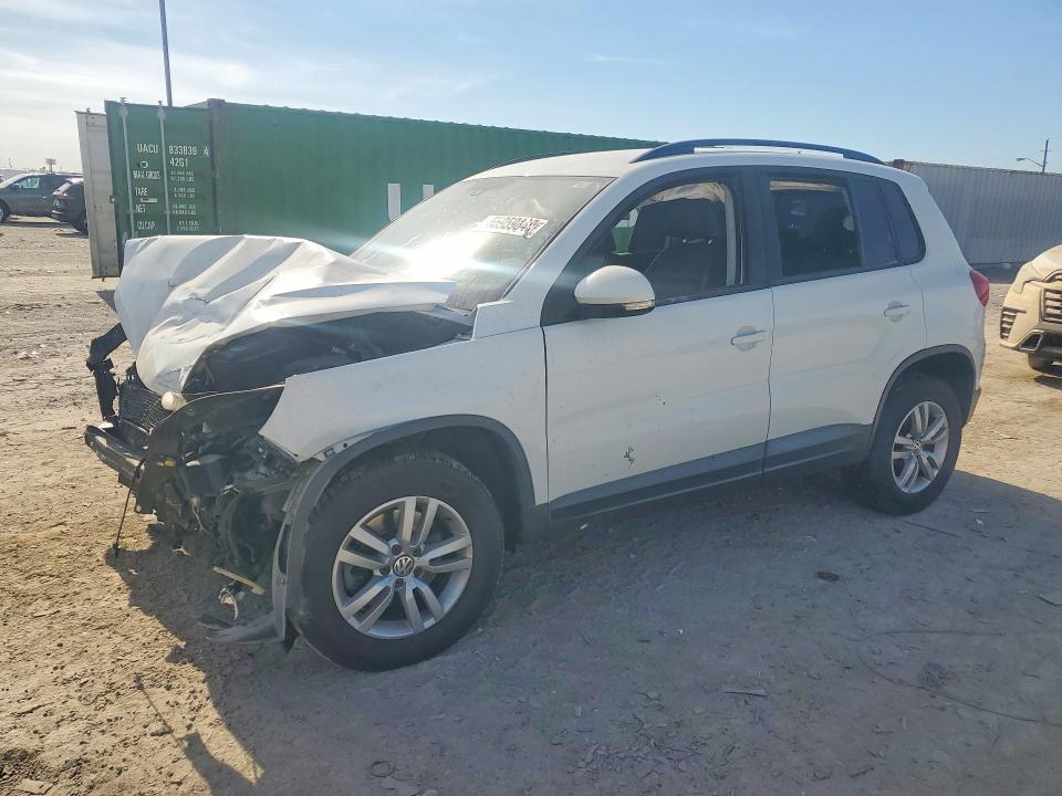 Продажа на аукционе авто 2016 Volkswagen Tiguan, vin: WVGAV7AX0GW599477, номер лота: 55959846