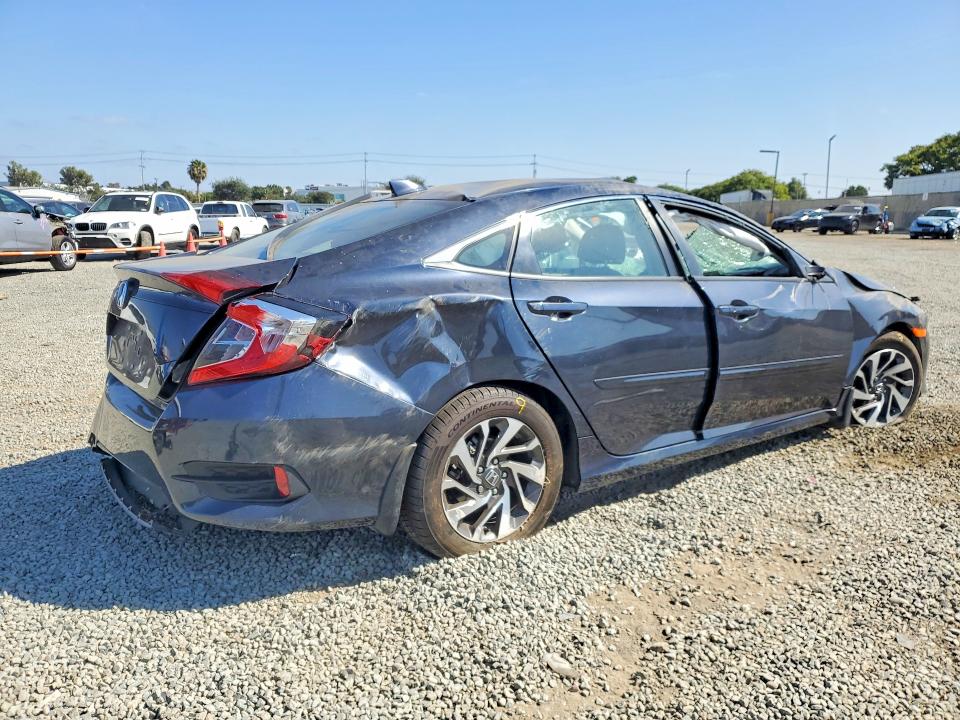 Продаж на аукціоні авто 2018 Honda Civic, vin: 2HGFC2F7XJH589140, номер лоту: 59112556