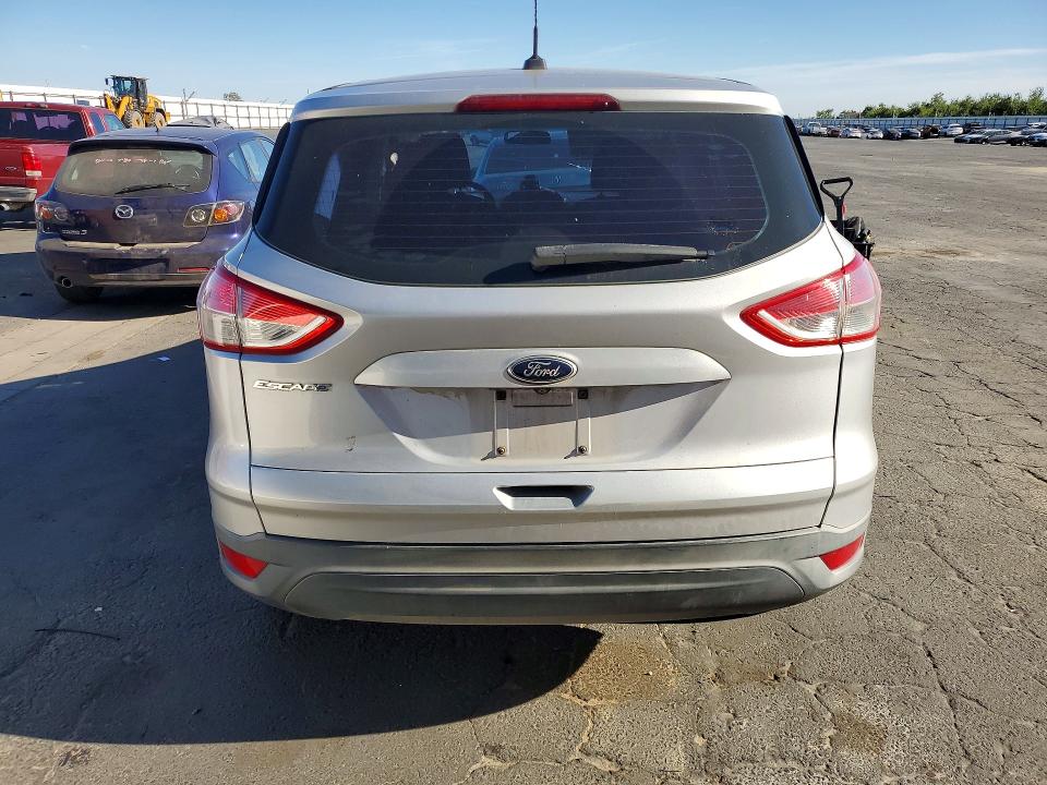 55655136 :رقم المزاد ، 1FMCU0F72EUE27472 vin ، 2014 Ford Escape مزاد بيع