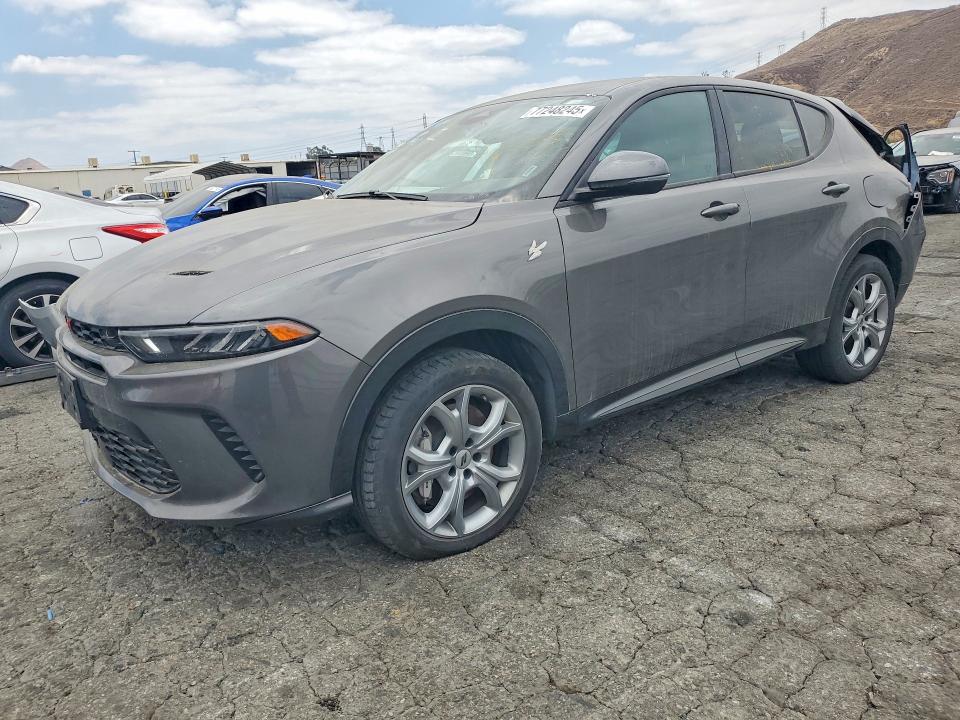 77248245 :رقم المزاد ، ZACPDFCW9R3A30957 vin ، 2024 Dodge Hornet مزاد بيع