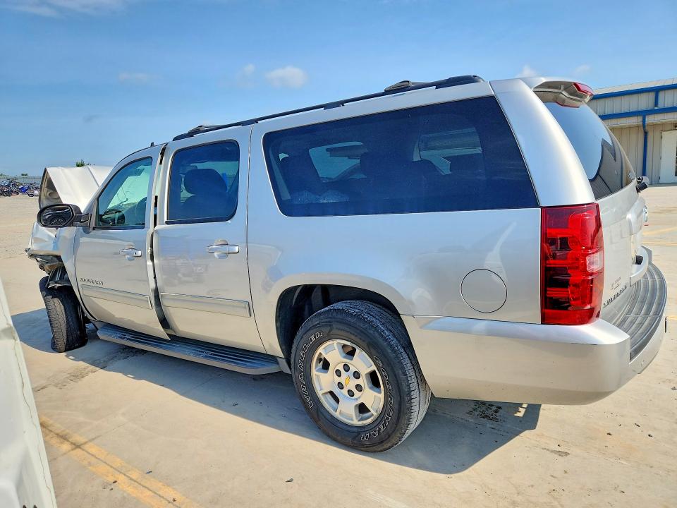 2011 Chevrolet Suburban მანქანა იყიდება აუქციონზე, vin: 1GNSCHE0XBR167799, აუქციონის ნომერი: 58540896